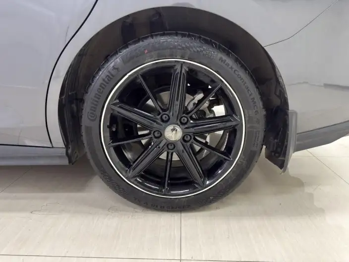 Changan UNI-V 2023 Model 1.5T Noble Model – фото 9