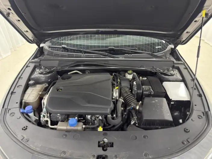 Changan UNI-V 2023 Model 1.5T Noble Model – фото 10