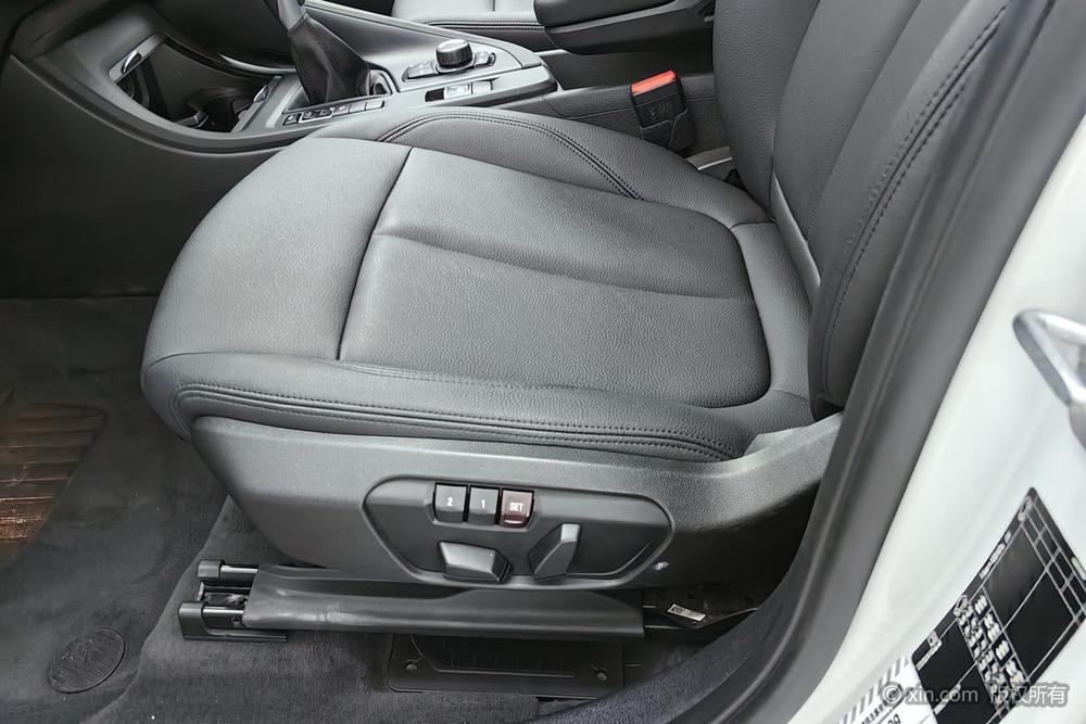 BMW X1 2019 sDrive20Li Leader – фото 18