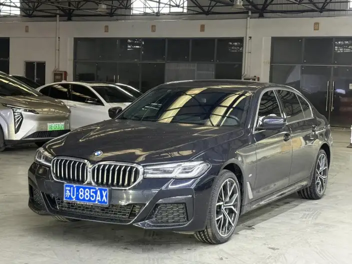 BMW 5 Series 2022 Model Facelift 530Li Exclusive Model M Sports Set – фото 1