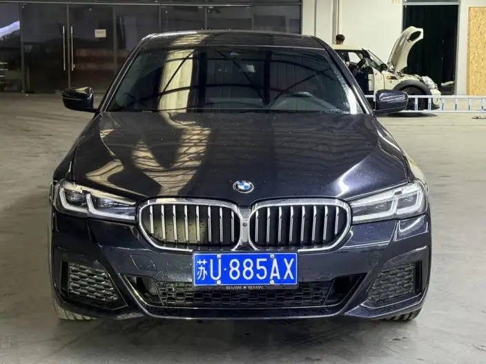BMW 5 Series 2022 Model Facelift 530Li Exclusive Model M Sports Set – фото 2