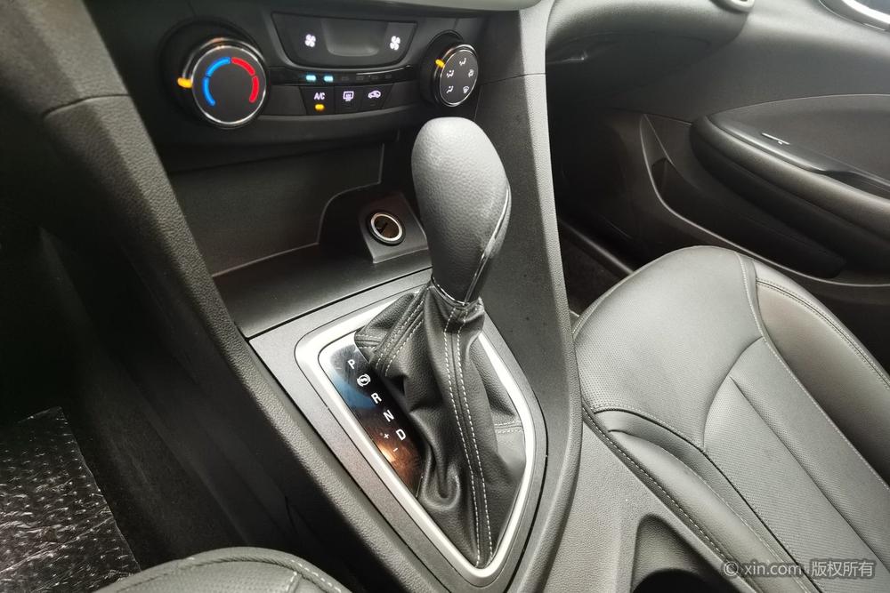 Buick Excelle Модель 2021 года комплектация 1.3T автоматическое Lite Hybrid Elite – фото 14