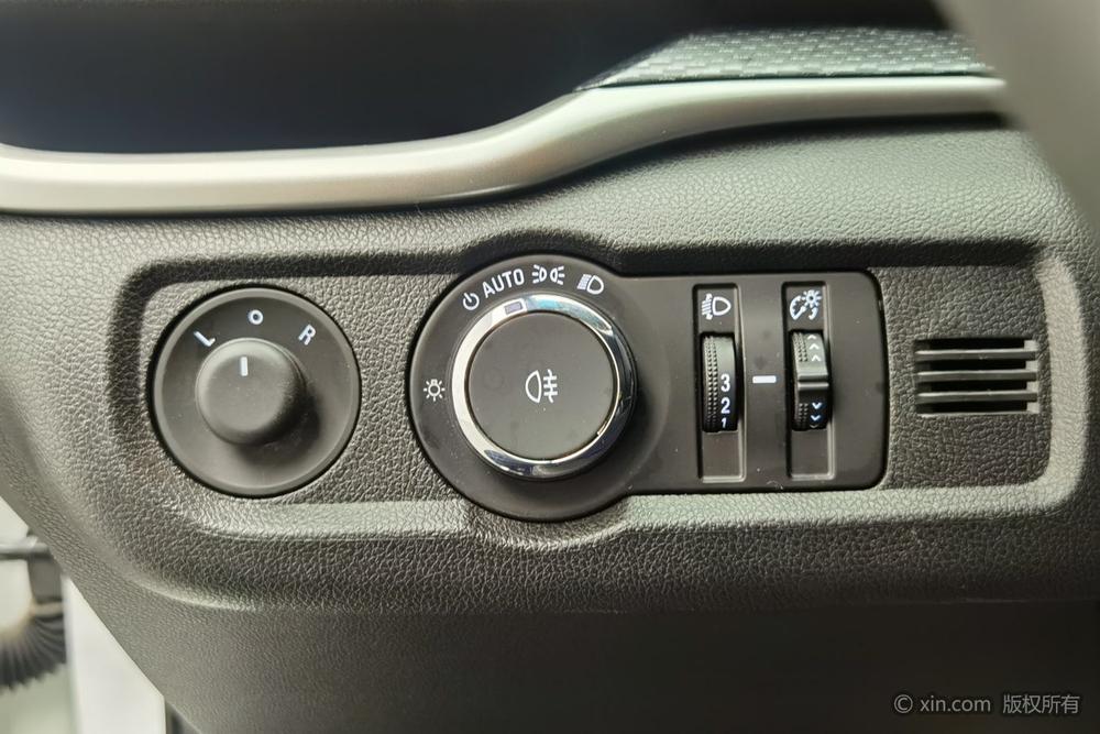 Buick Excelle Модель 2021 года комплектация 1.3T автоматическое Lite Hybrid Elite – фото 15