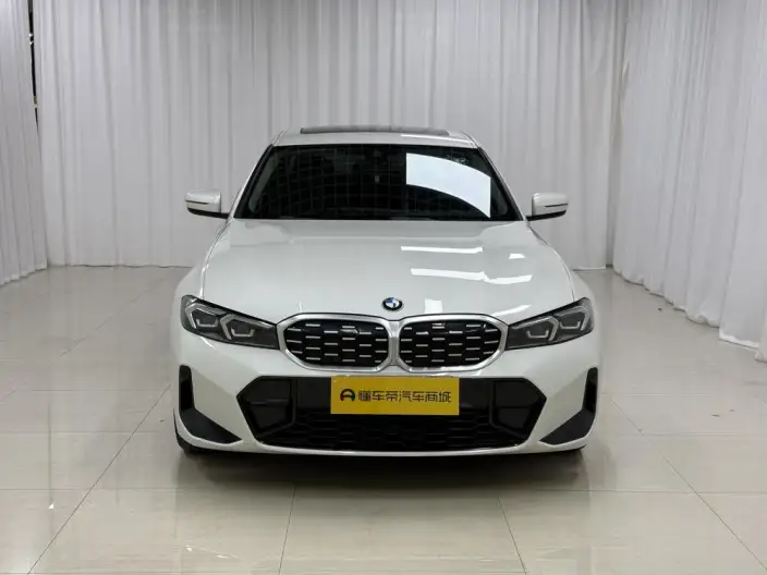 BMW 3 Series 2023 Model 325i M Sports Set – фото 2
