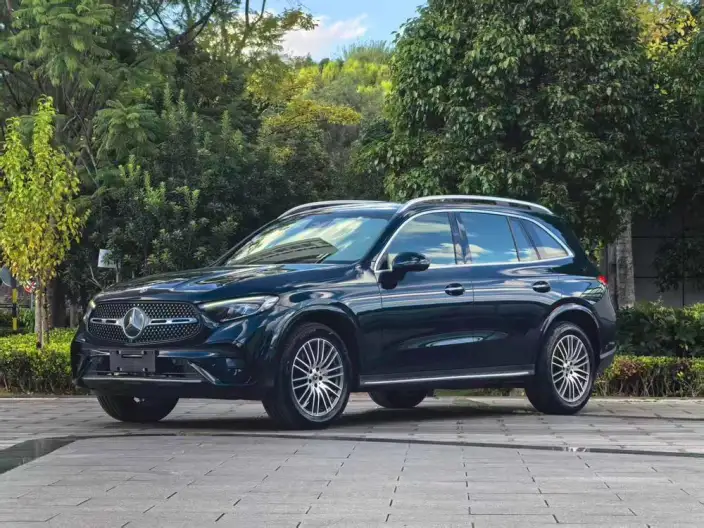Mercedes-Benz GLC 2023 Model Facelift GLC 300 L 4MATIC Dynamic Model 5 seat – фото 1