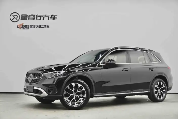 Mercedes-Benz GLC 2023 Model Facelift GLC 260 L 4MATIC Dynamic Model 5 seat – фото 1