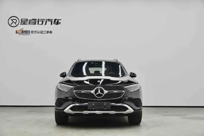 Mercedes-Benz GLC 2023 Model Facelift GLC 260 L 4MATIC Dynamic Model 5 seat – фото 2