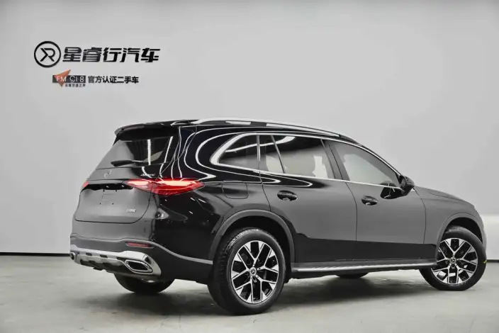 Mercedes-Benz GLC 2023 Model Facelift GLC 260 L 4MATIC Dynamic Model 5 seat – фото 5