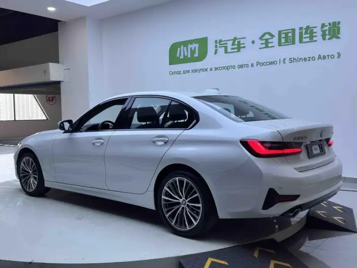 BMW 3 Series 2022 Model 320i Sports Set – фото 5