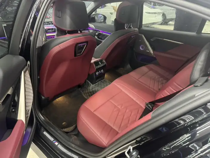 BMW 5 Series 2025 Model Facelift 530Li Exclusive Model M Sports Set – фото 9