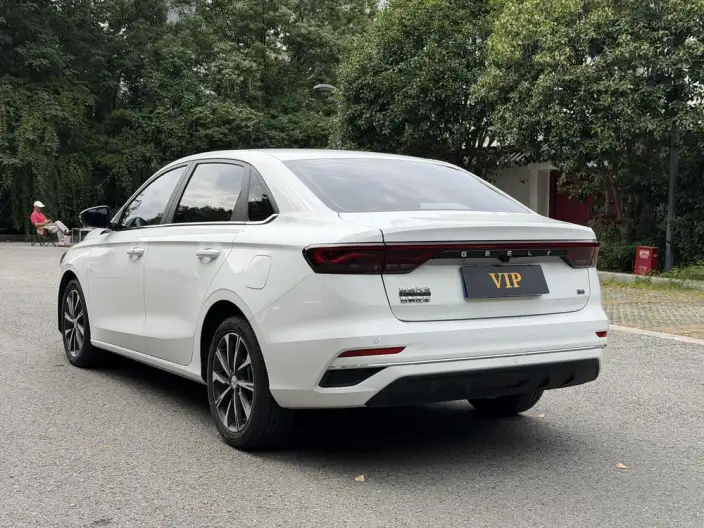 Geely Emgrand 2025 Model No. 4 Gen 1.5L CVT Star Glory Edition – фото 5