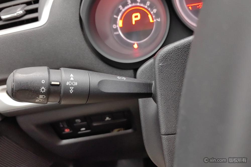 Citroën C4L 2015 модификация 1.8L автоматическое Deluxe Edition – фото 15