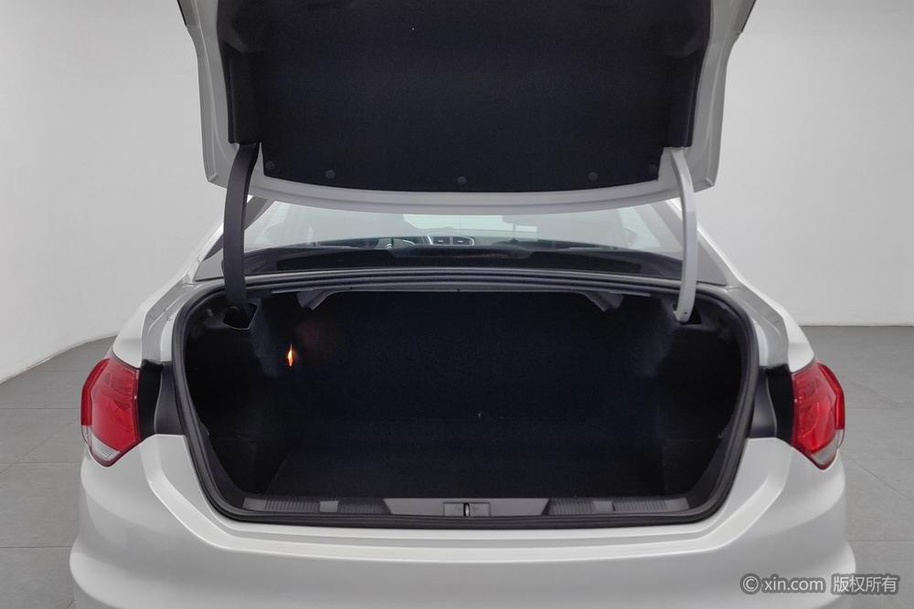 Citroën C4L 2015 модификация 1.8L автоматическое Deluxe Edition – фото 23