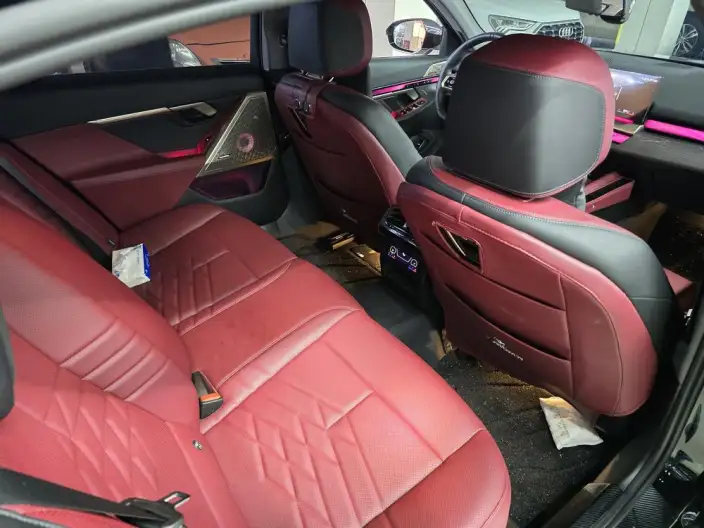 BMW 5 Series 2025 Model Facelift 530Li Exclusive Model M Sports Set – фото 9