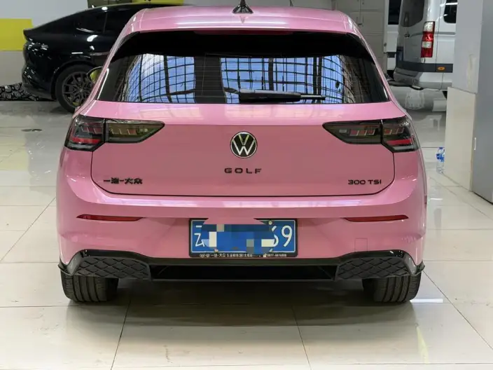 Volkswagen Golf 2025 Model 300TSI R-Line – фото 4