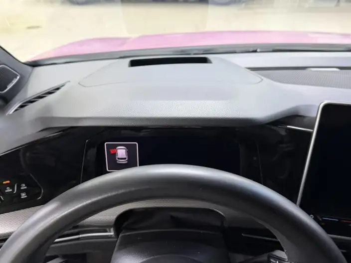 Volkswagen Golf 2025 Model 300TSI R-Line – фото 5