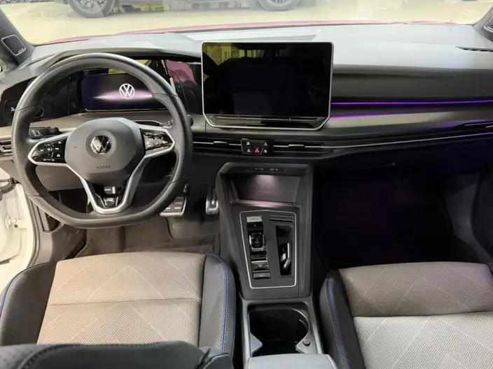 Volkswagen Golf 2025 Model 300TSI R-Line – фото 6