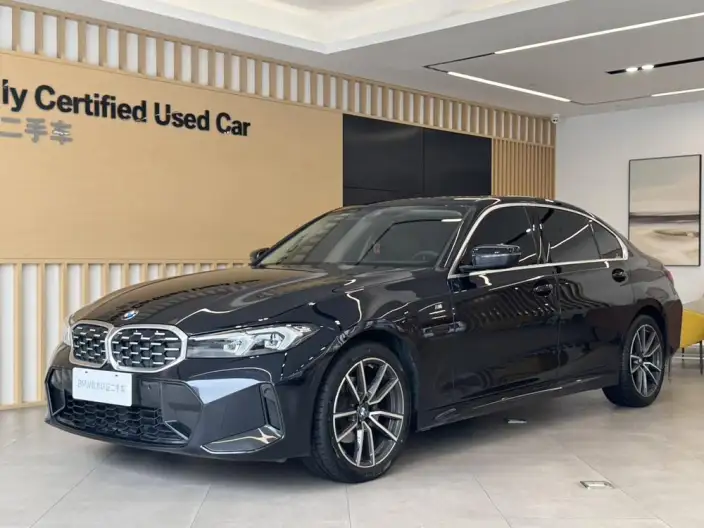 BMW 3 Series 2025 Model 325Li M Sports Set – фото 1