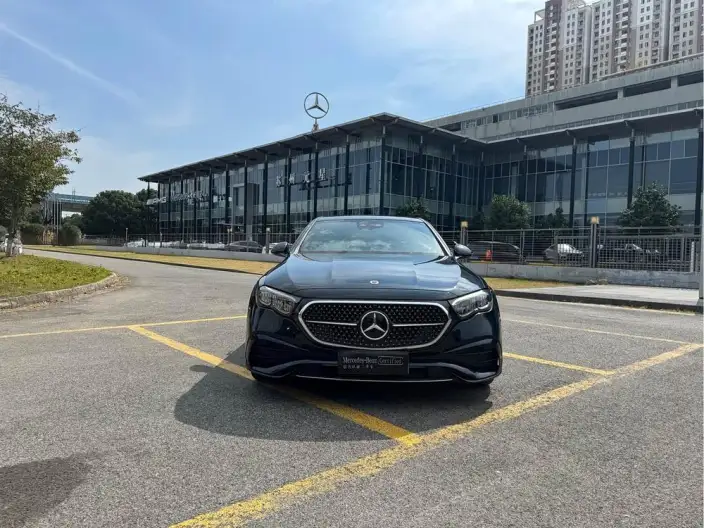 Mercedes-Benz E-Class 2024 Model E 260 L Sports sedan – фото 2