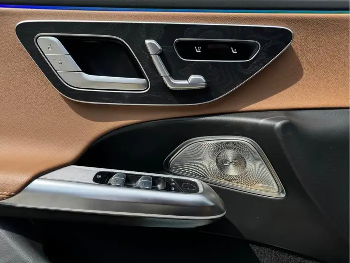 Mercedes-Benz E-Class 2024 Model E 260 L Sports sedan – фото 9