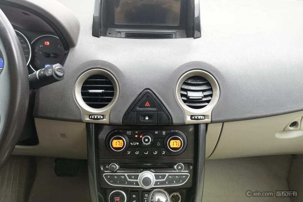 Renault Koleos Imported 2013 2.5L 4WD Comfort – фото 9