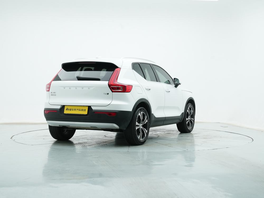 Volvo XC40 2021 T4 AWD Intelligent Far Luxury – фото 7