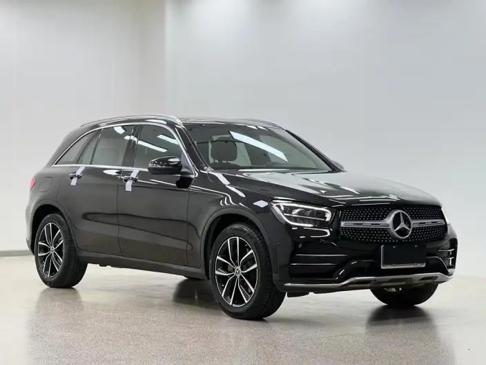 Mercedes-Benz GLC 2021 Model GLC 260 L 4MATIC Luxury Model – фото 3