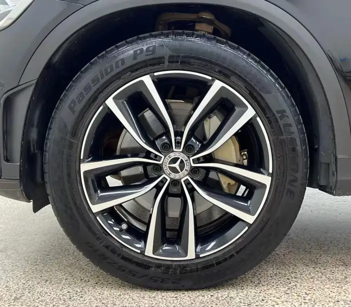 Mercedes-Benz GLC 2021 Model GLC 260 L 4MATIC Luxury Model – фото 8