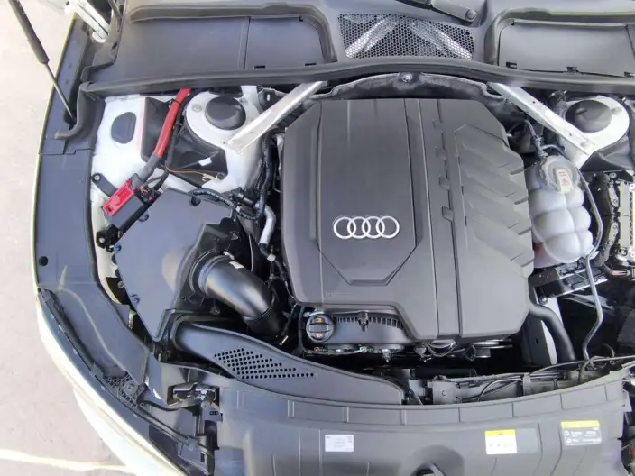 Audi A5 2023 Model Sportback 40 TFSI quattro Luxury Dynamic Model – фото 7