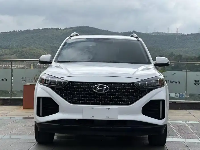 Hyundai ix35 2021 Model 2.0L Automatic 2WD Leading version GLS