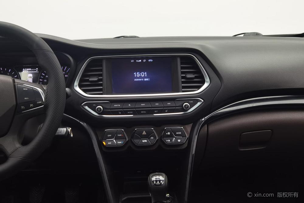 GAC Trumpchi GS4 2015 200T Manual Luxury – фото 11