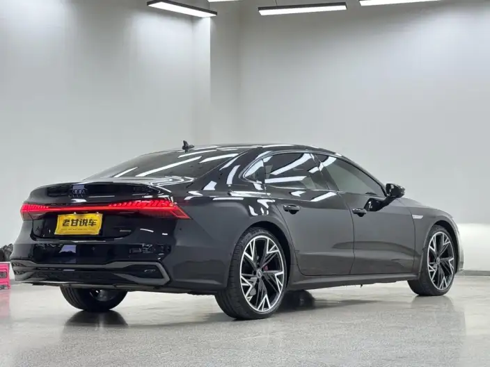 Audi A7 L 2023 Model 45 TFSI quattro S-line Black Samurai Edition – фото 7