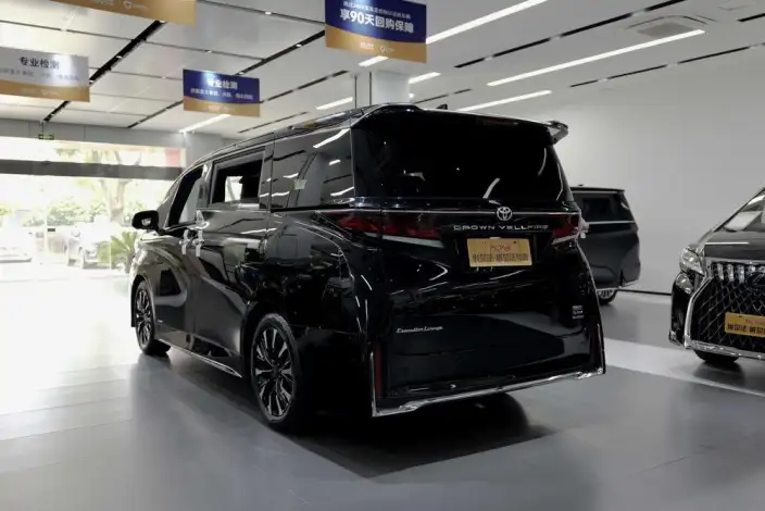 Vellfire 2023 Model Toyota Crown 2.5L Intelligent Hybrid 4WD Supreme Executive Edition – фото 4