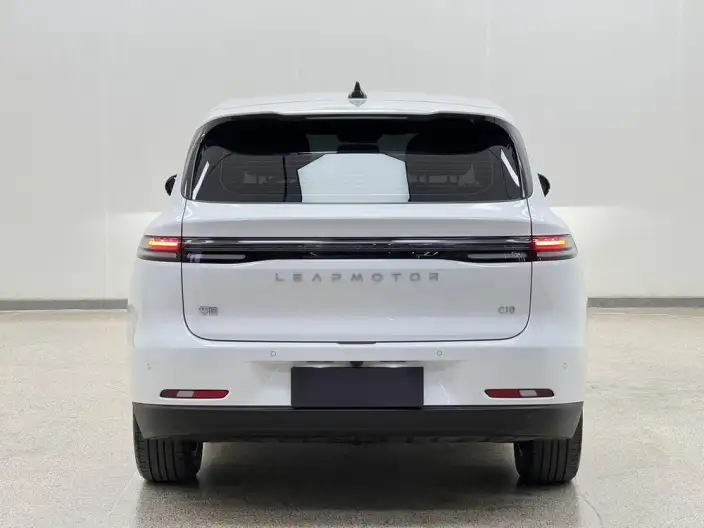 Leapmotor C10 2026 Model EV Edition 530 Comfort Edition – фото 6