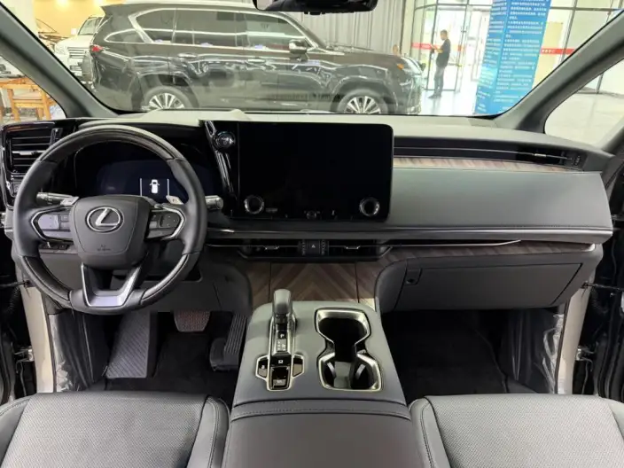 Lexus LM 2023 Model 500h DIRECT4 VI seat Respect Edition – фото 9