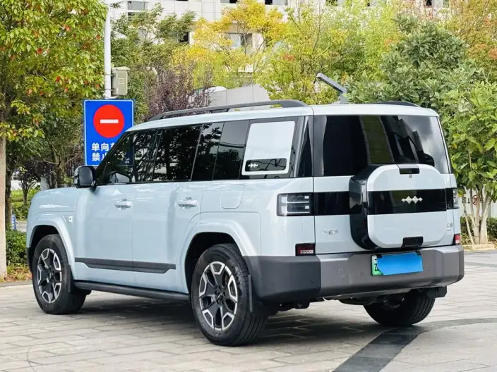 Titan 7 PHEV 2025 Model 135KM 2WD Pro Edition