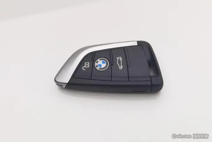 BMW X2 2023 Model sDrive25i Bright Edition – фото 6