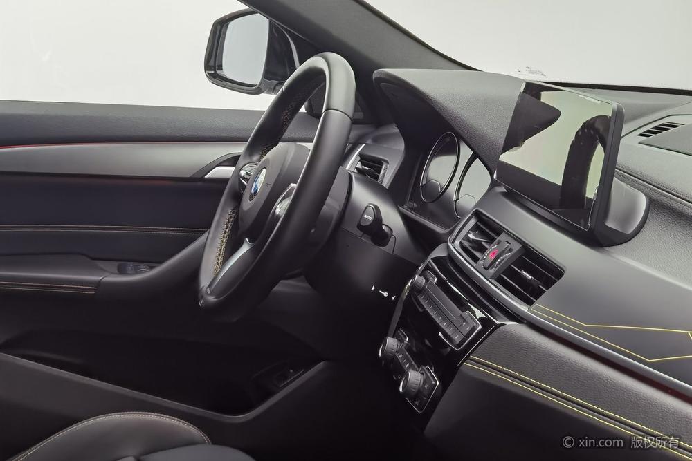 BMW X2 Раздел 2023 sDrive25i Bright Edition – фото 10