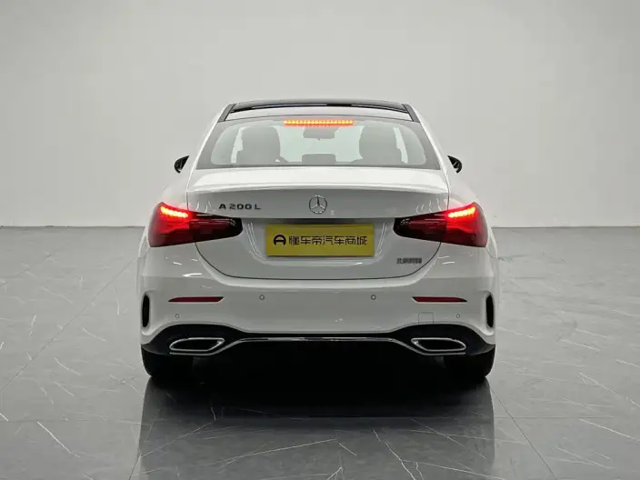 Mercedes-Benz A-class 2024 Model A 200 L Fashion Edition – фото 6