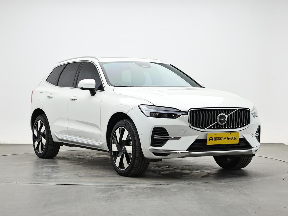 Volvo XC60 PHEV 2025 модификация T8 4WD Long Battery Li f e Pro Smart Range Deluxe Edition