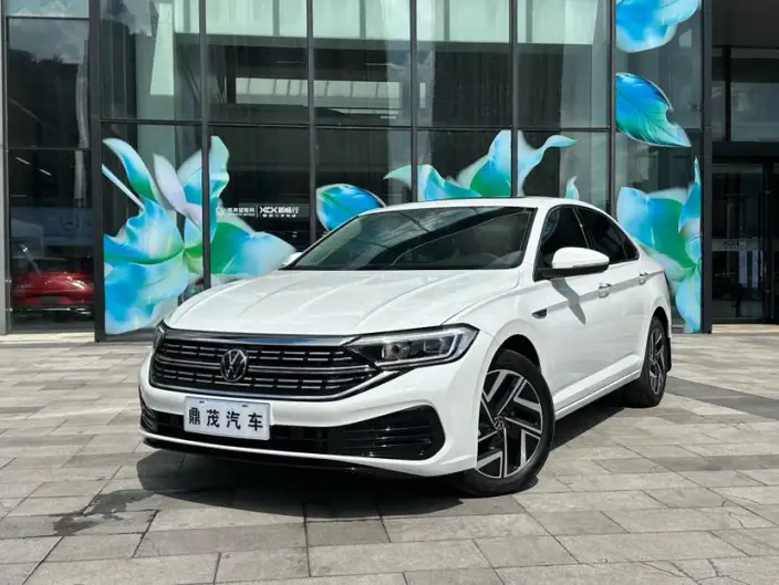 Volkswagen Sagitar 2024 Model 300TSI DSG Beyond Edition – фото 1