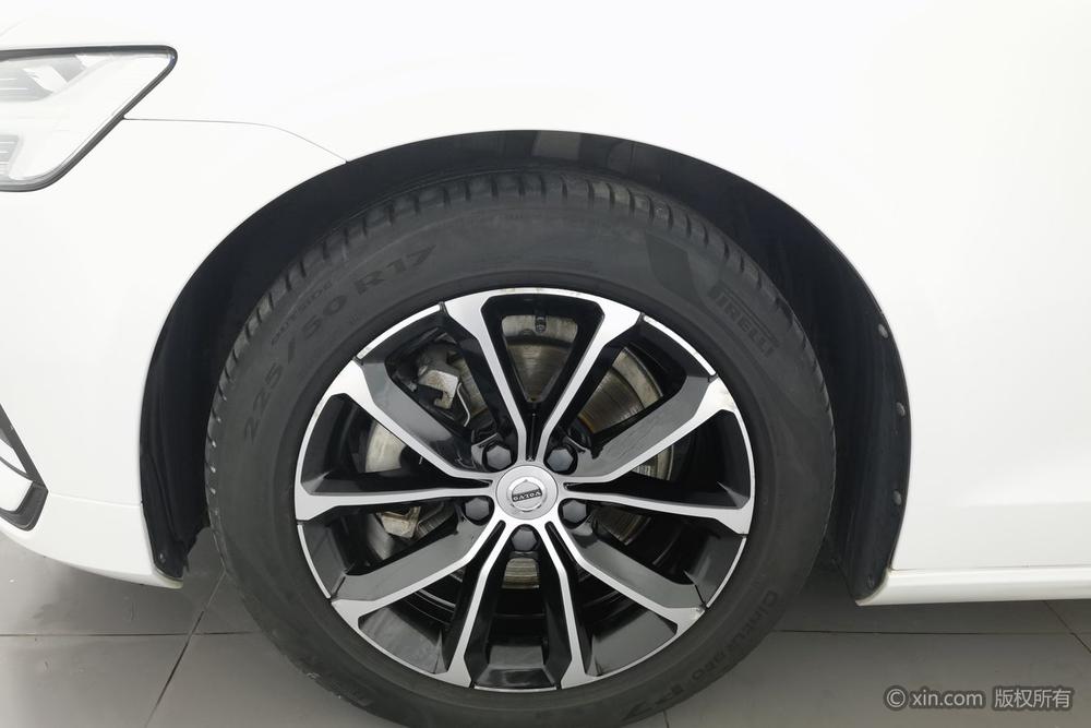 Volvo S60 2020 T4 Intelligent Refined Luxury – фото 10