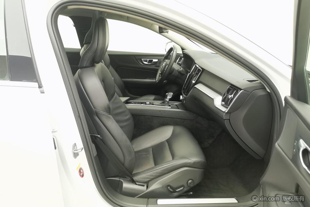 Volvo S60 2020 T4 Intelligent Refined Luxury – фото 12
