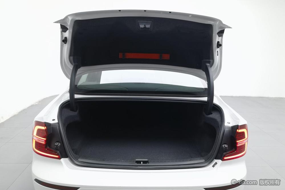 Volvo S60 2020 T4 Intelligent Refined Luxury – фото 24