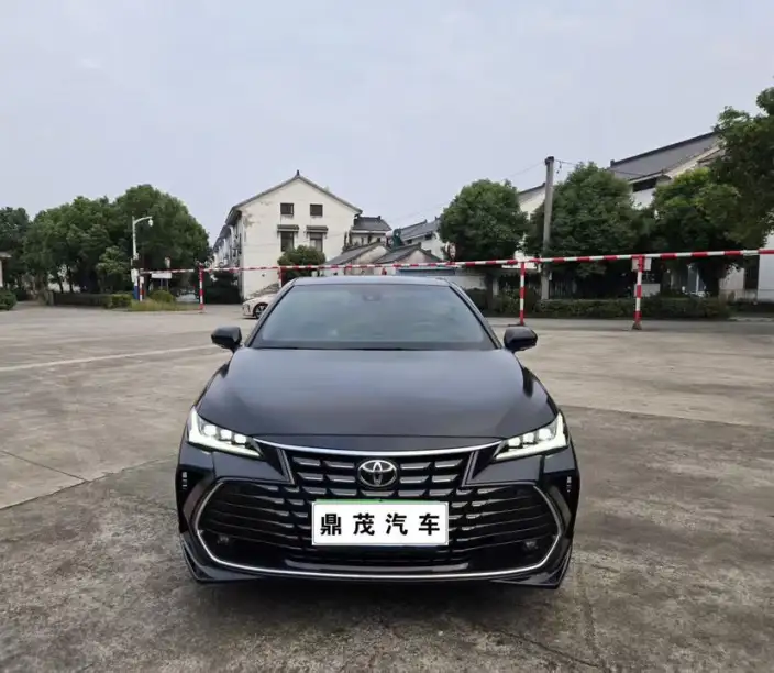 Toyota Avalon 2022 Model 2.0L XLE Exclusive Edition – фото 2