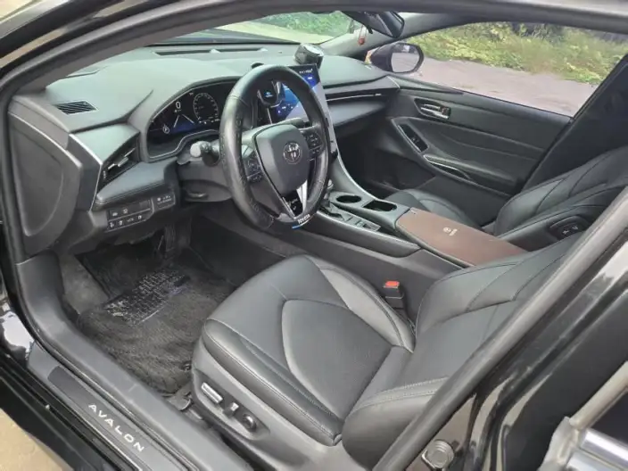 Toyota Avalon 2022 Model 2.0L XLE Exclusive Edition – фото 8