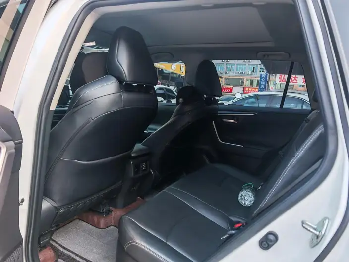 Toyota Wildlander 2023 Model Hybrid 2.5L 2WD Luxury PLUS Edition – фото 9