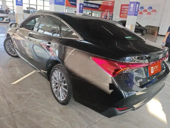 Toyota Avalon 2024 Model Intelligent Hybrid 2.0L E-CVT Deluxe Edition – фото 3