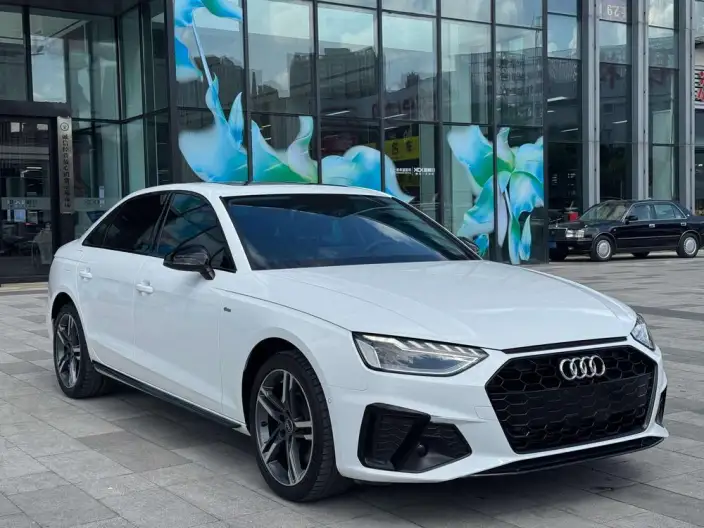 Audi A4 L 2022 Model 40 TFSI Luxury Dynamic Model – фото 3