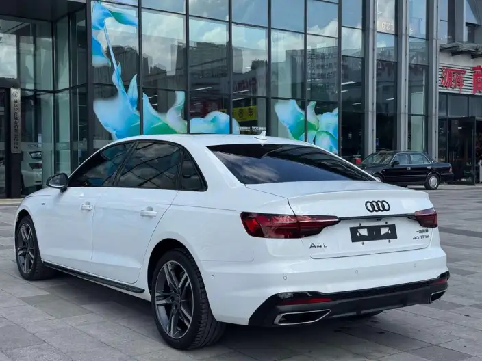 Audi A4 L 2022 Model 40 TFSI Luxury Dynamic Model – фото 4